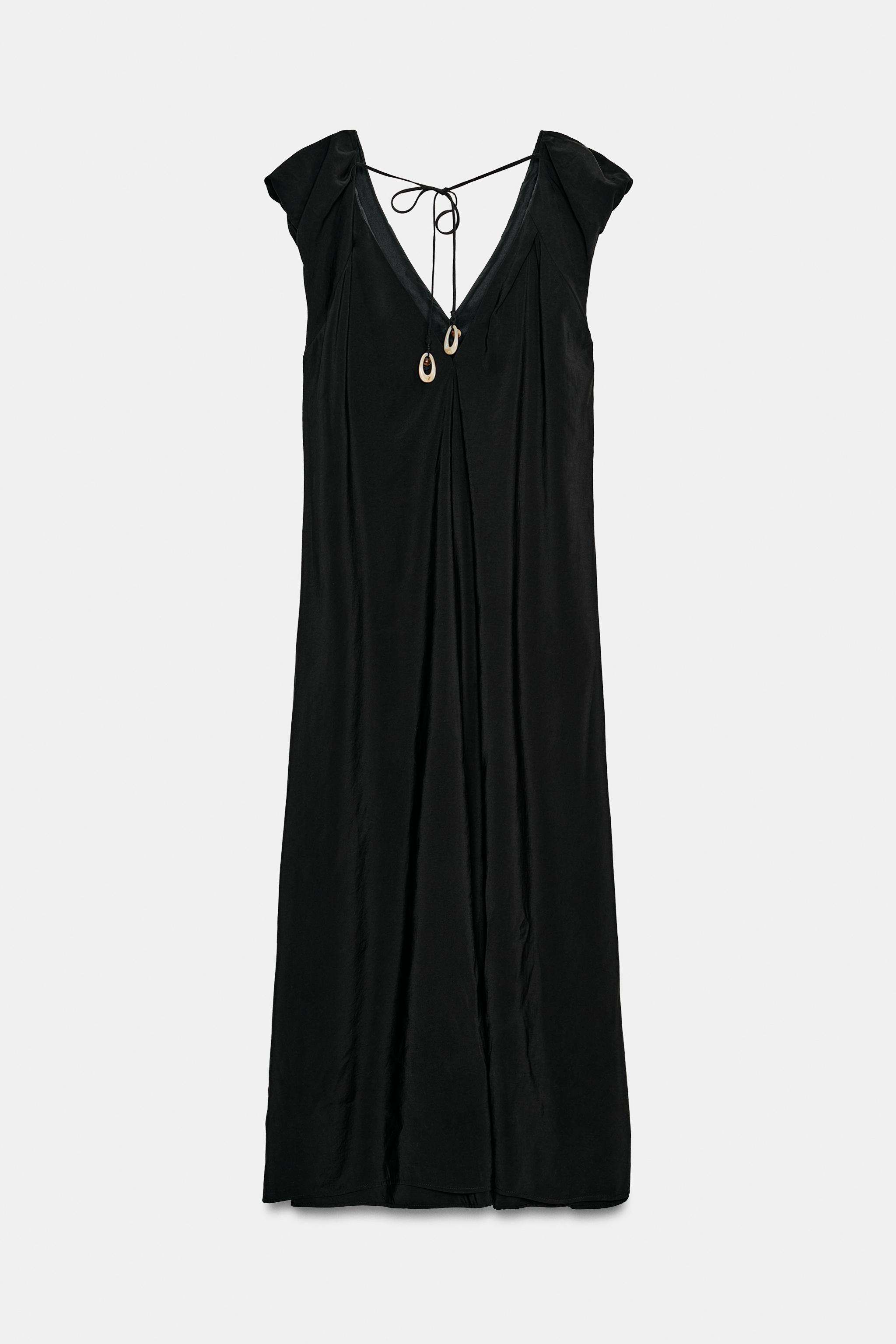 ROBE LONGUE À MANCHES BOUFFANTES